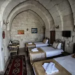 Emit Cave Hotel 2*