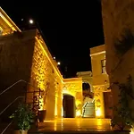 Emit Cave Hotel 2*