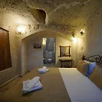 Hotel Emit Cave 2*