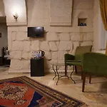 Emit Cave Hotel 2*