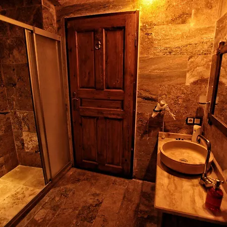 Emit Cave Hotel 2*