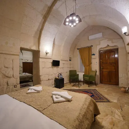 Emit Cave Hotel 2*