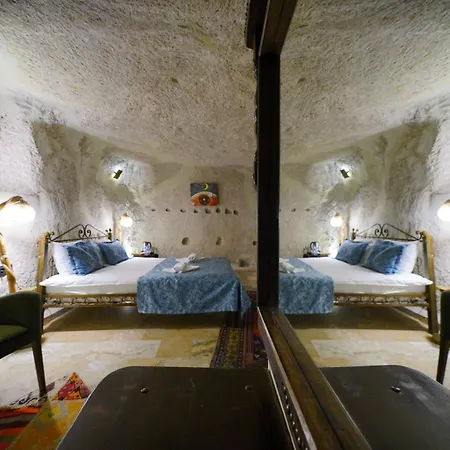 Hotel Emit Cave