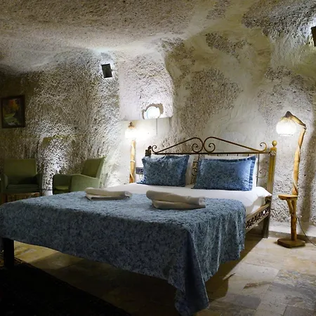 Hotel Emit Cave