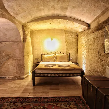 Emit Sakura Cave Hotel Göreme