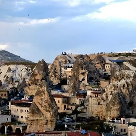 Emit Sakura Cave Hotel Göreme