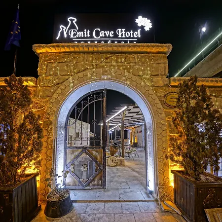 Hotel Emit Sakura Cave 2*
