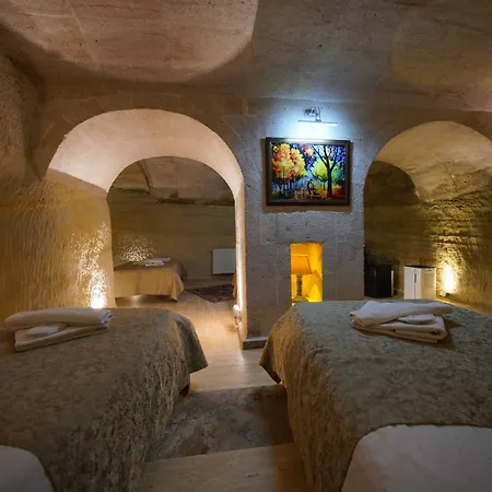 Emit Sakura Cave Hotel Göreme