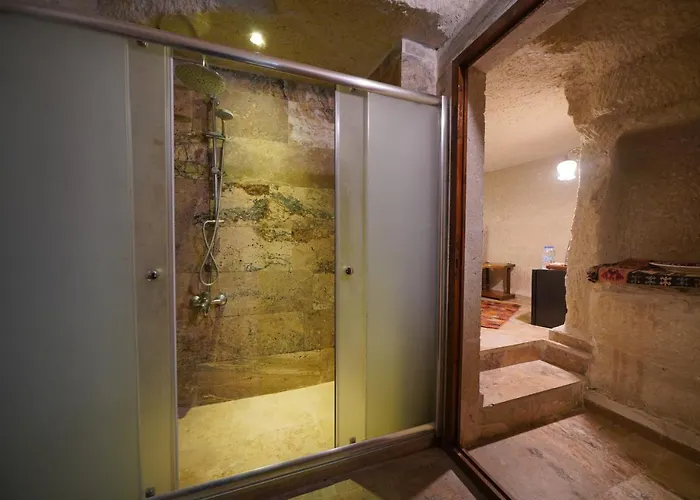 Emit Cave ギョレメ