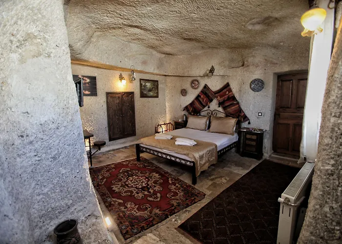 Emit Cave ギョレメ